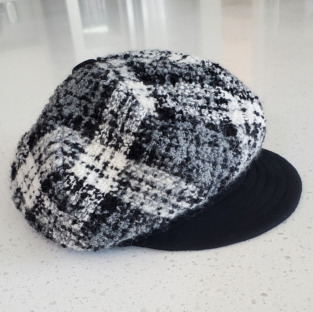 Nordstrom Italian Wool/Mohair Blend Tweed Newsboy Hat, Black, White, OS, EUC